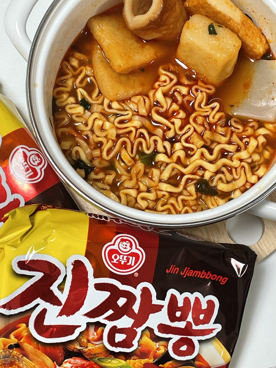 #광고 #RT이벤트
추첨을 통하여 리트윗 해주시는 5분에게
진짬뽕 멀티팩 보내드려욥 ◠‿◠
 
저번에 소개해드린 두툼쫄깃한 면발과 강한 불맛이 특징인 진짬뽕!
중국집 말고 집에서 진짬뽕과 함께 올겨울 맛있게 보내세요~🍜
 
당첨자 발표는 일주일 뒤!