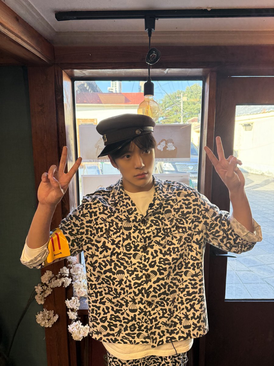 📸
260109 #몬스타엑스 #민혁
한국관광공사TV #나를따르릉 EP.9

민혁과 함께 경주 자전거 여행 🍂  
주입식 교육 1타 강사 📖
경주의 다양한 풍경 보며
마지막까지 우리 함께 해요
몬베베! 나를 따르릉 🚴‍♂️

#MINHYUK 
#MONSTAX #MONSTA_X