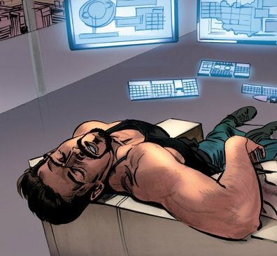 STARK_ARMORED's tweet image. Tony se quedó dormido en su laboratorio, está a muy cansado e incluso está roncando.

———— . . .