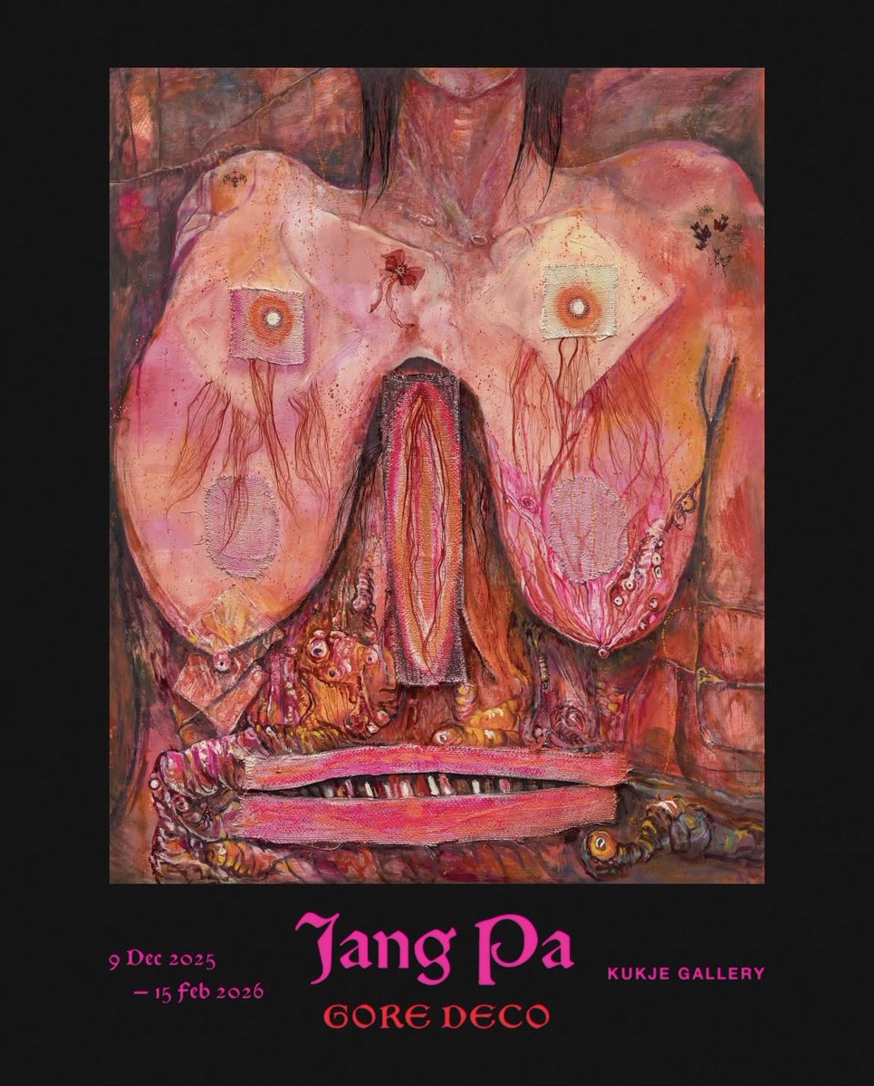여러분 2월 15일까지 서울 종로구 삼청동 국제갤러리에서 장파 개인전 <Gore Deco>가 열립니다! ‘그림’과 ‘아름다움’에 대한 고정된 개념을 비판하며, 여성적 그로테스크와 역사적으로 타자화된 감각들을 시각적으로 탐구해온 작가의 회화•드로잉•동판화•벽화 작품 45점이 전시되고 있대요!