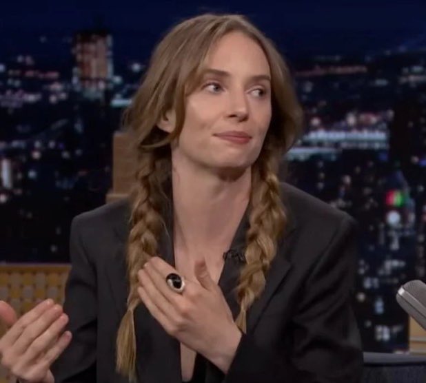 dancintilldead's tweet image. these 2 queens going on national television to just say what everyone thinks not scared of the duffers NDAs