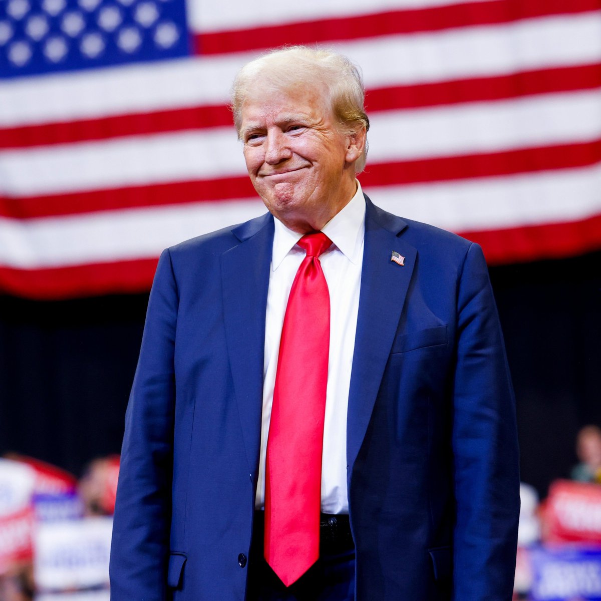 kiyashaber_18's tweet image. Donald Trump'ın "100 bin dolara vatanınızı satıp ABD vatandaşı olur muydunuz?" sorusunu yanlış anlayan sosyal medya fenomeni Distaste, kredi başvurusu yaptı.