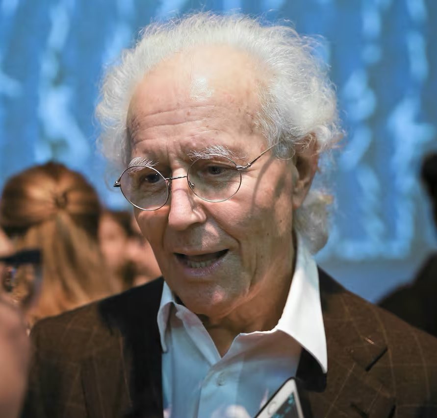 ArgenRanks's tweet image. 🌱 Estos son los 20 mayores dueños de las tierras en Argentina, y esto es lo que hacen con ellas:

1.  High Luck Group 🇨🇳 — Más de 1.000.000 ha (principalmente arrendadas, dedicadas a agricultura y ganadería).
2.  Grupo Benetton 🇮🇹 — 920.000 ha (Patagonia principalmente, ovejas y…