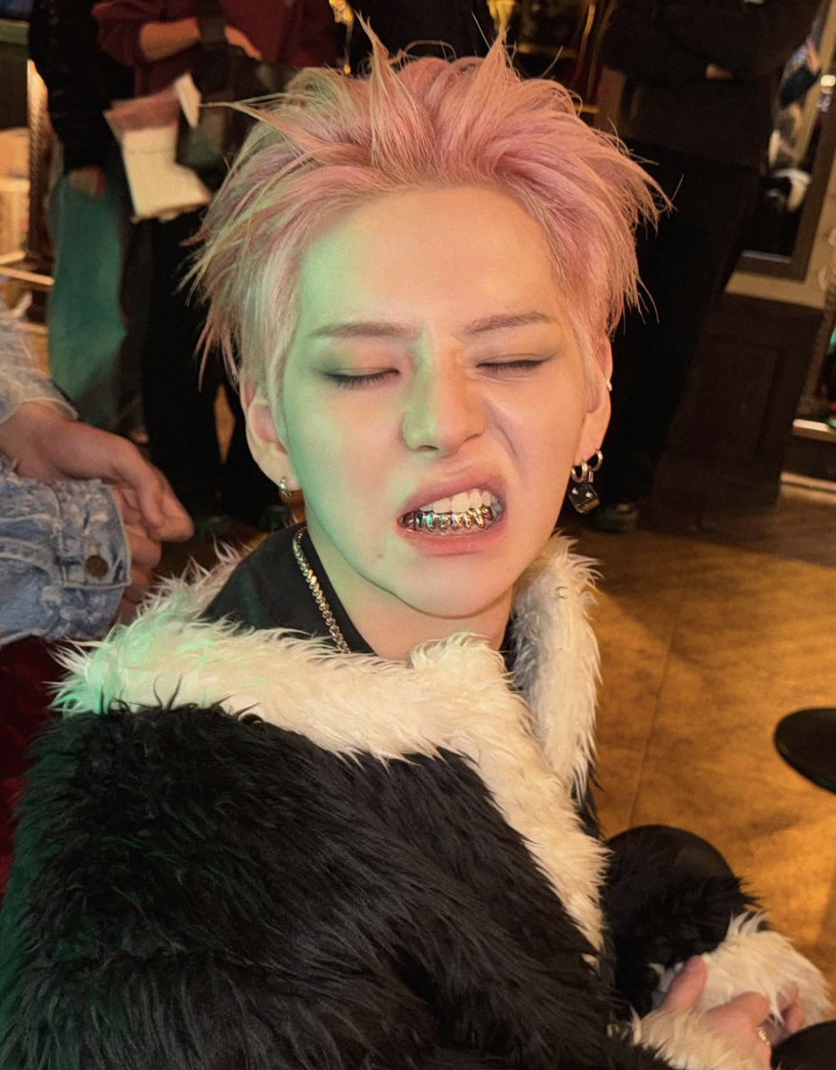 📸🐯   

#YOSHI #요시 #TREASURE <a href="/treasuremembers/">TREASURE</a>