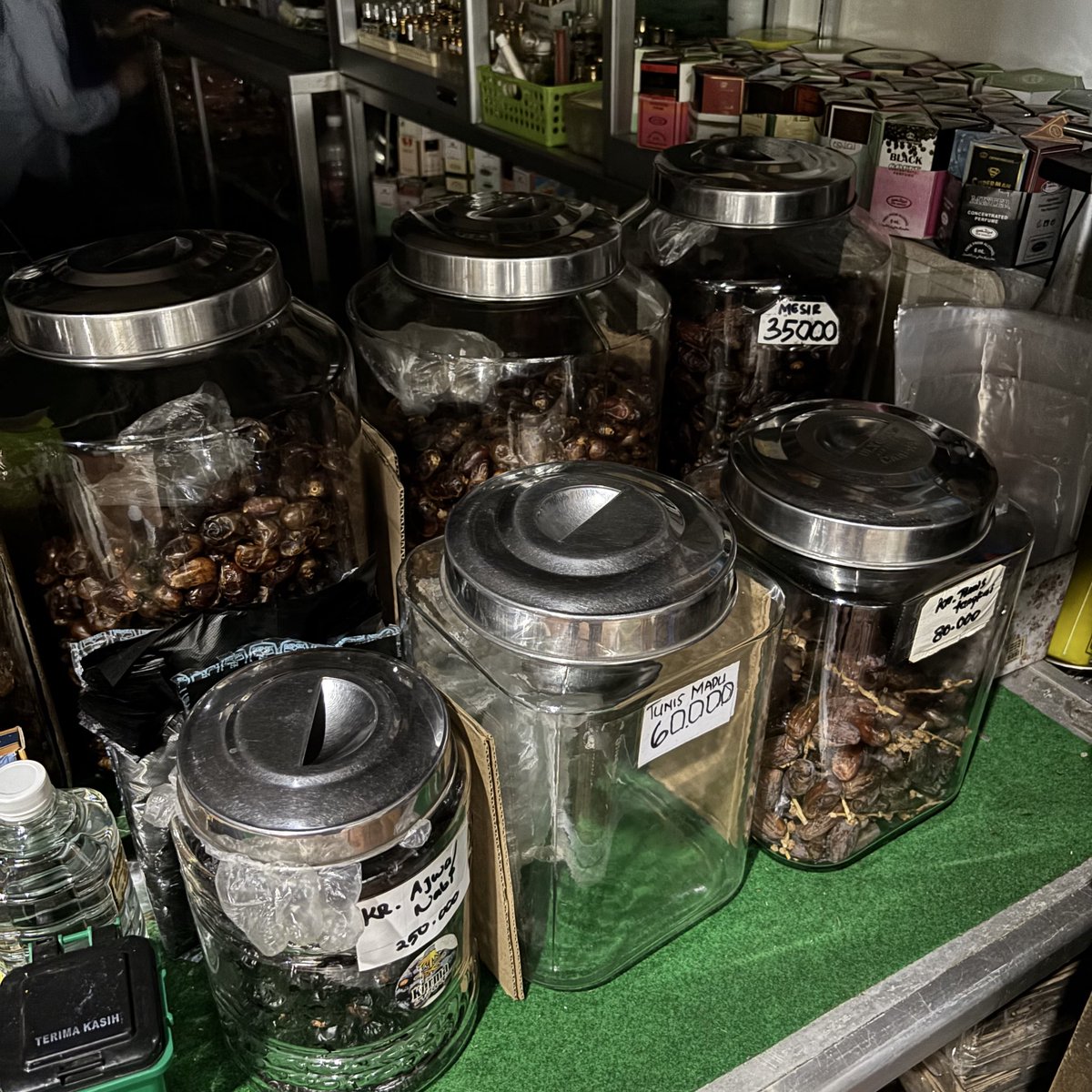 yaudhap's tweet image. domba allah kepleset bentar