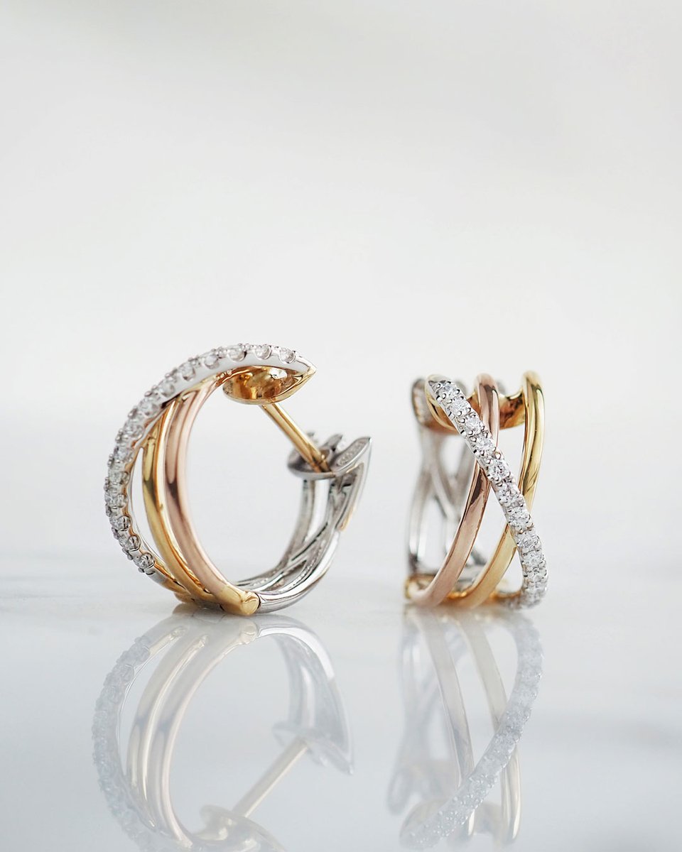 イエローゴールド #ピンクゴールド #プラチナ が美しく調和したフープ