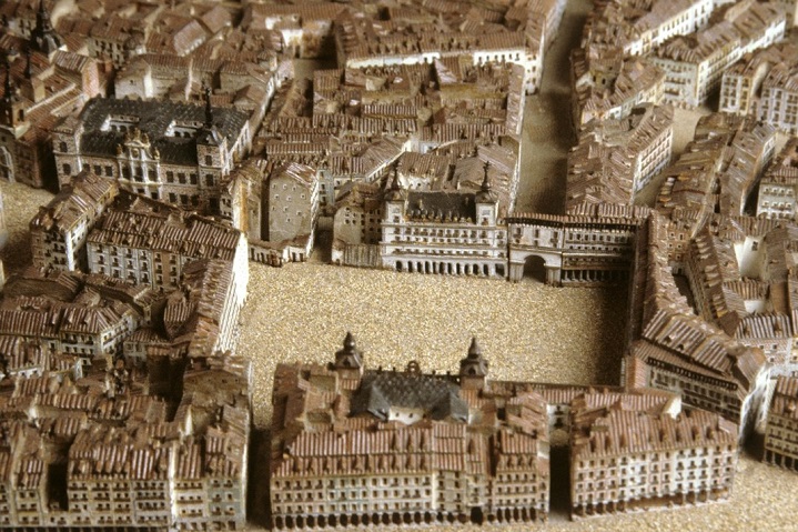 Lineamadrid's tweet photo. Artillero y maquetista, responsable de una de las imágenes más icónicas de la ciudad 😍.
Ciclo conferencias «Maqueta León Gil de Palacio: Madrid, 1830. León Gil de Palacio y su ciudad reducida» en el Museo de Historia de Madrid..
👉 https://t.co/0CoHObJjLS
#HistoriadeMadrid #Cultura