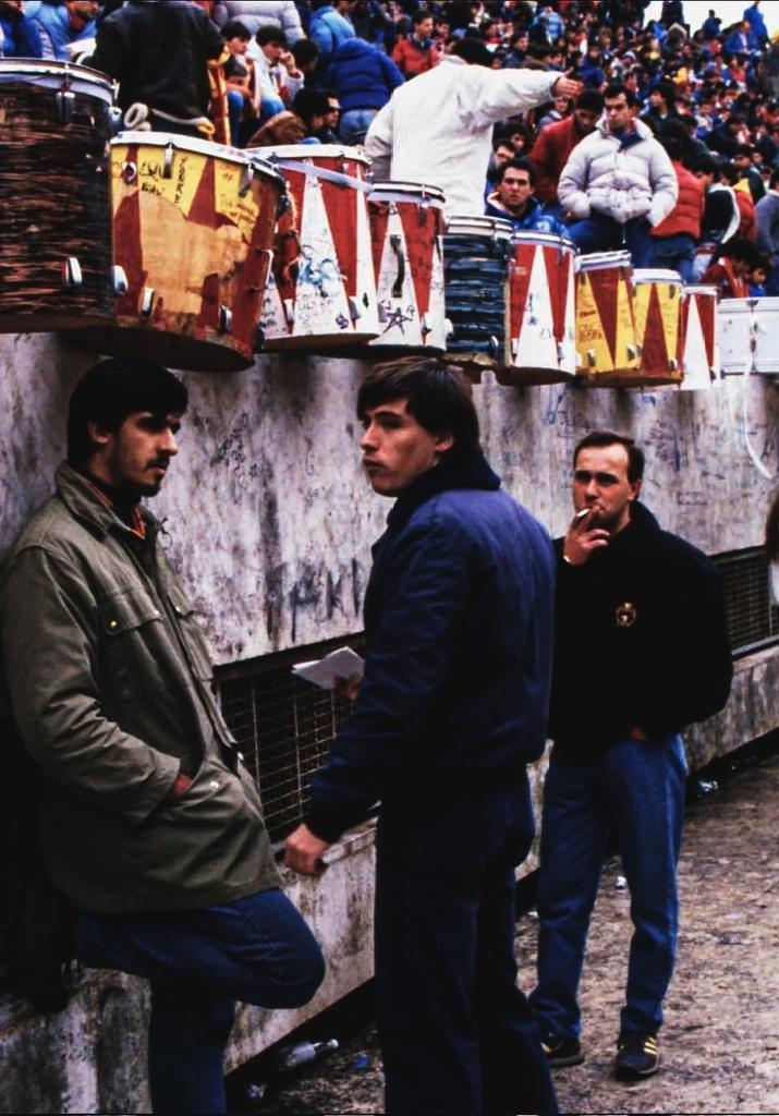 Quando la Roma si amava a prescindere e ad oltranza.

Quando "la Roma ha vinto, evviva la Roma!" e non "la Roma ha vinto però Raspadori e Zirkzee..."

9 Gennaio 1977, quello che voi non sarete mai !