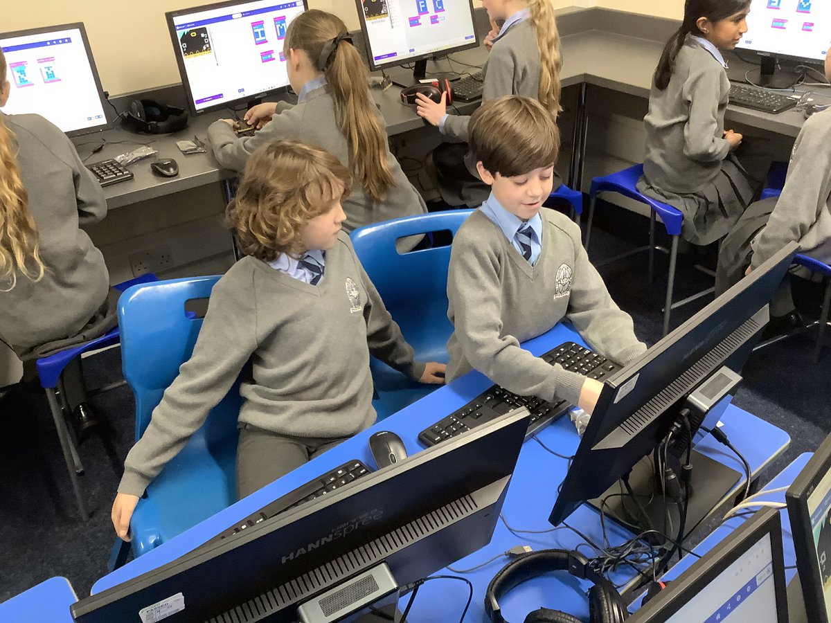 Carleton House Preparatory School tweet media