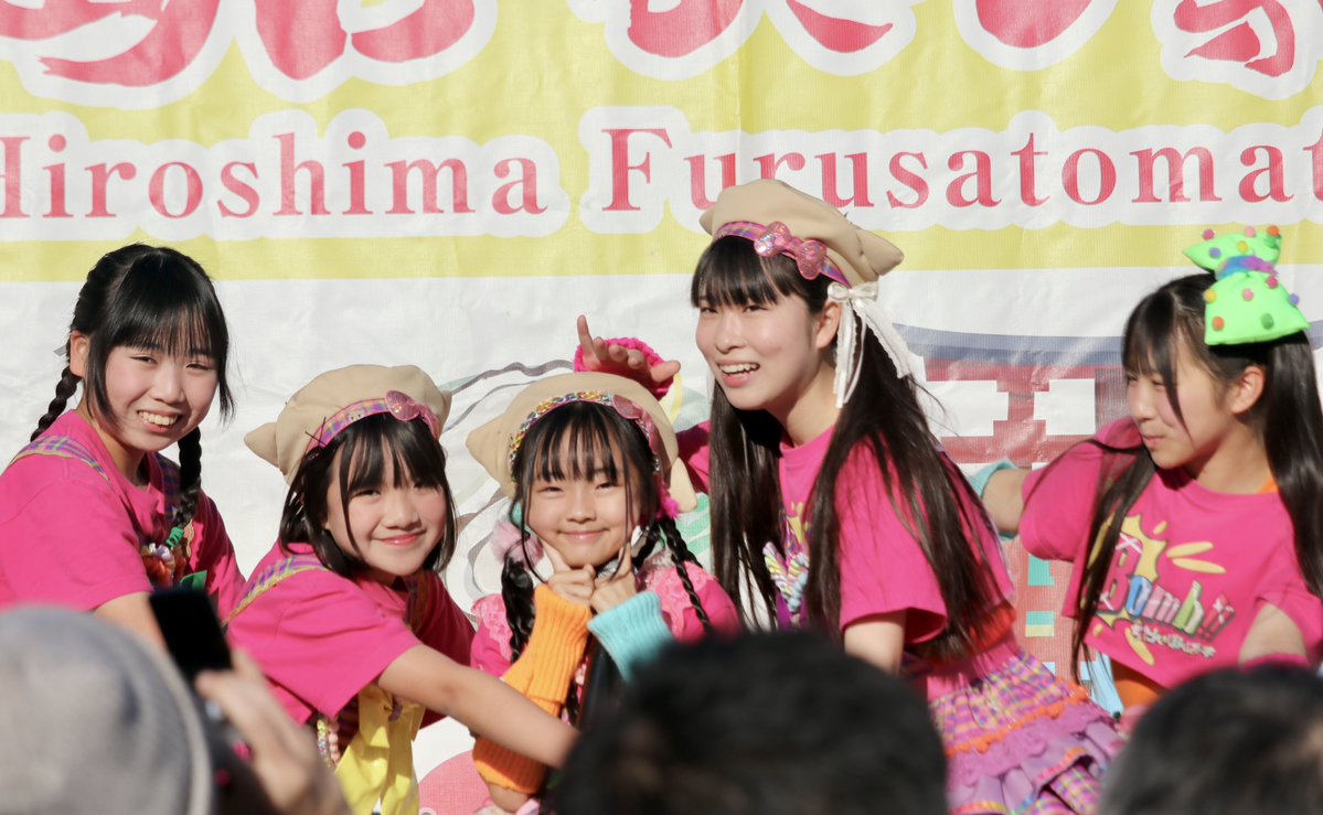 あやりん♬ 今日も寒い中お疲れ様でした〜！！ 西日が眩しかったね🤣🤣 ほぼ全曲