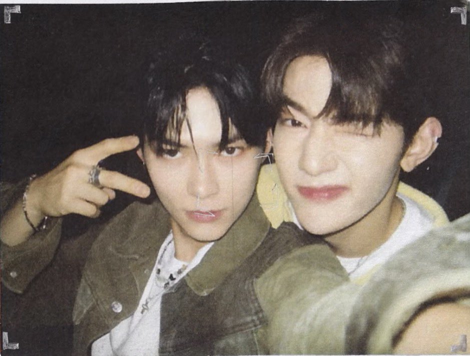 oohaobina's tweet image. after so long… we finally got the haobin lost media selcas 😭🤍