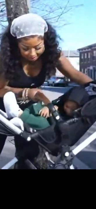 RStokesbusch's tweet image. LOOK HOW HE FOLDED UP IN THERE!!! SHE MAKEING SURE HE NEVA WALKS!!! LOOK AT THAT 2 almost 3 year old !!!!! gaddam