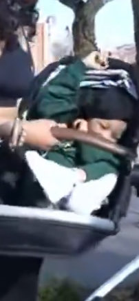 RStokesbusch's tweet image. LOOK HOW HE FOLDED UP IN THERE!!! SHE MAKEING SURE HE NEVA WALKS!!! LOOK AT THAT 2 almost 3 year old !!!!! gaddam