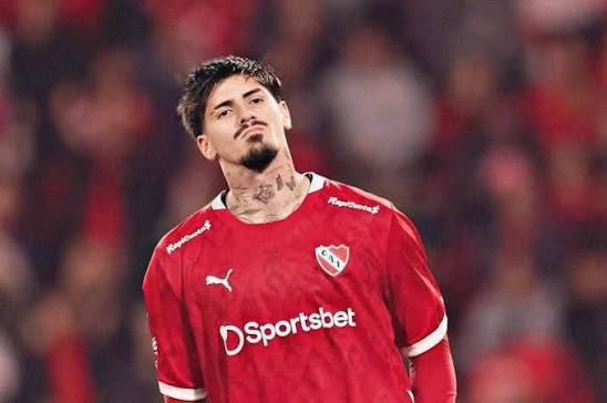 VIERNES 09 DE ENERO 📻  #ELCLUBDELMORO en vivo hasta las 10. Hoy regalamos CAMISETAS DE RACING E INDEPENDIENTE. Además cenas, órdenes de compras y estadías 🍀 #ElClubDelMoro en FM99.9  <a href="/la100fm/">LA 100</a> La 💯 Youtube youtube.com/watch?v=cOTay_…