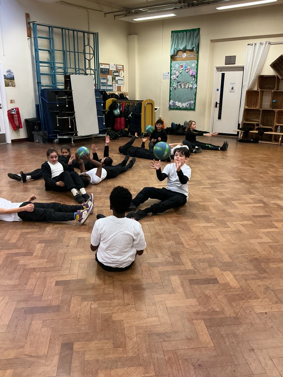 St Andrew Class SCOS tweet media