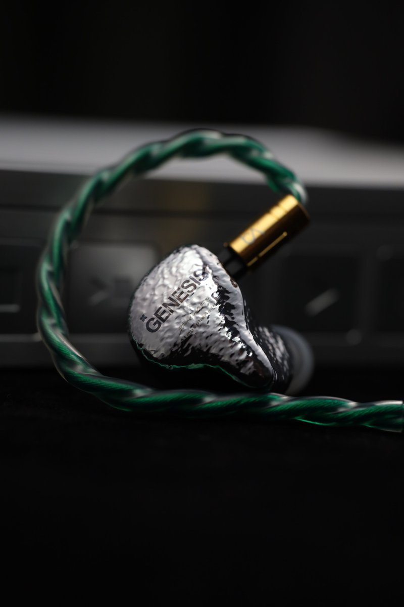 Sound. Redefined. 🔄🆕
👇 Interested in EAA's products?
🌐 Official: earacoustic-audio.com
🛒 AliExpress: aliexpress.com/store/11026996… (The Fragrant Zither Official Store)
#EarAcousticAudio #IEM #HIFI #Innovation #NewRelease
