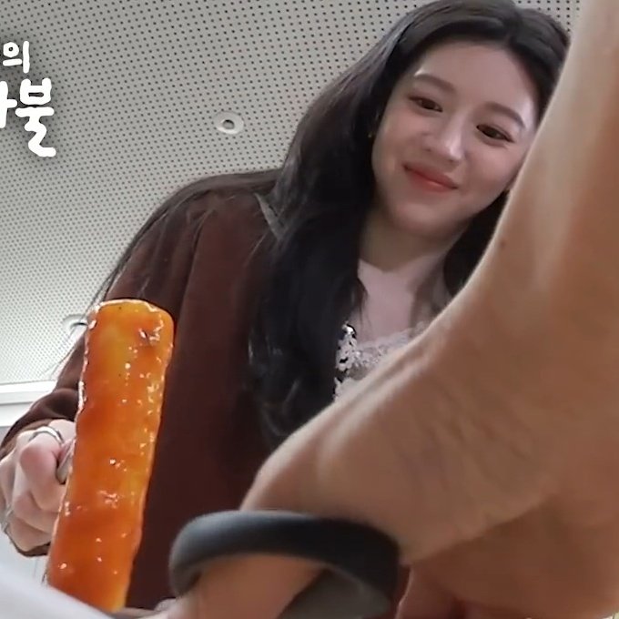 9oyounjun9's tweet image. 어뜨케 이 각도에서 이렇게 아름다울 수 있는거지..................
얼굴진짜말도안된다