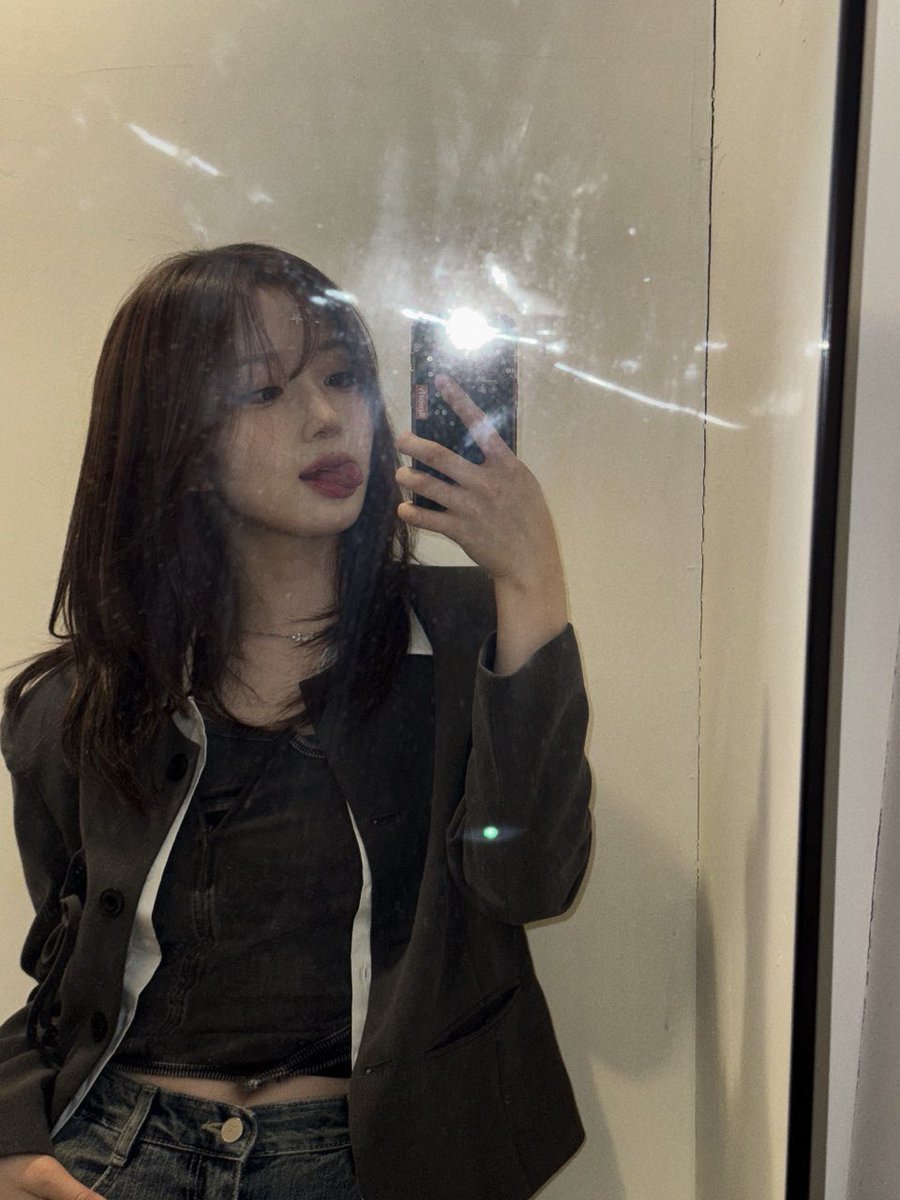 evokvr's tweet image. I GET SO GAY OFF THAT HAEQUILA