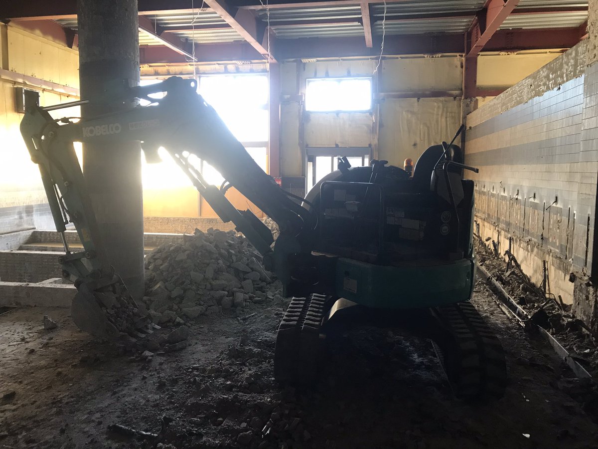 misatoonsen2026's tweet image. 【工事進捗】解体工事編⛏️🪚👷‍♂️👷‍♀️
昨日より更に解体が進んでおります♨️😊♨️

さてどうなるでしょうか♨️😊♨️
#みさと温泉
#温泉
#サウナ
#水風呂
#天然地下水
#群馬県
#高崎市 
#箕郷町
#ぐんまちゃん
#楽久屋
#COCOFURO+