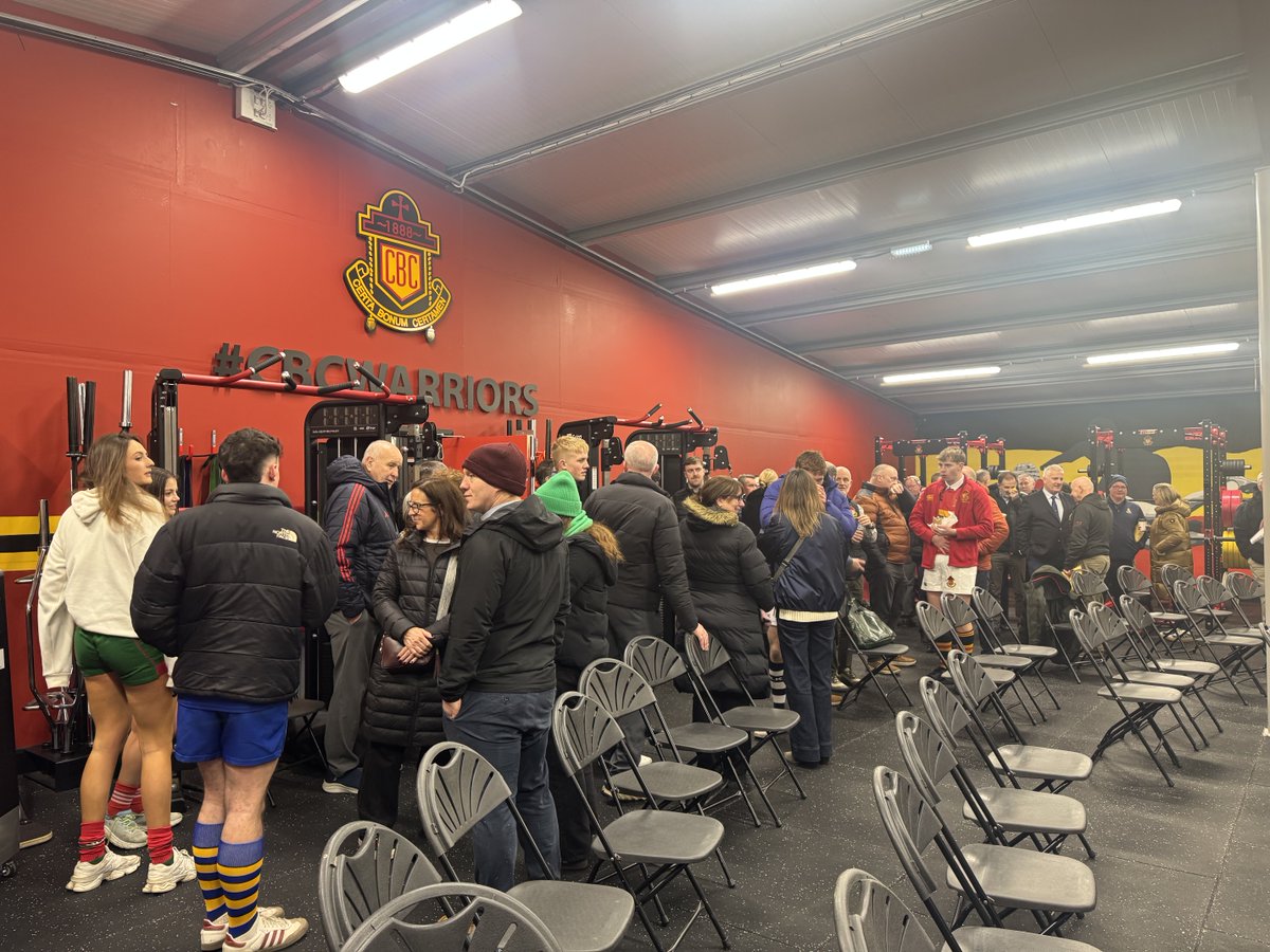 PDurkan's tweet image. Thank you to All ⁦@CBC_rugby⁩ and ⁦@Pinergy⁩ for the welcome and hospitality shown at the Munster Schools Senior Cup Boys and Girls in ⁦@CBC_rugby⁩ last night. Thanks to All the captains for braving the elements for the photo shoot. ⁦@Munsterrugby⁩