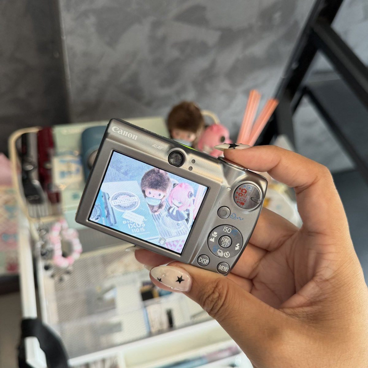 digitalby j. tweet media