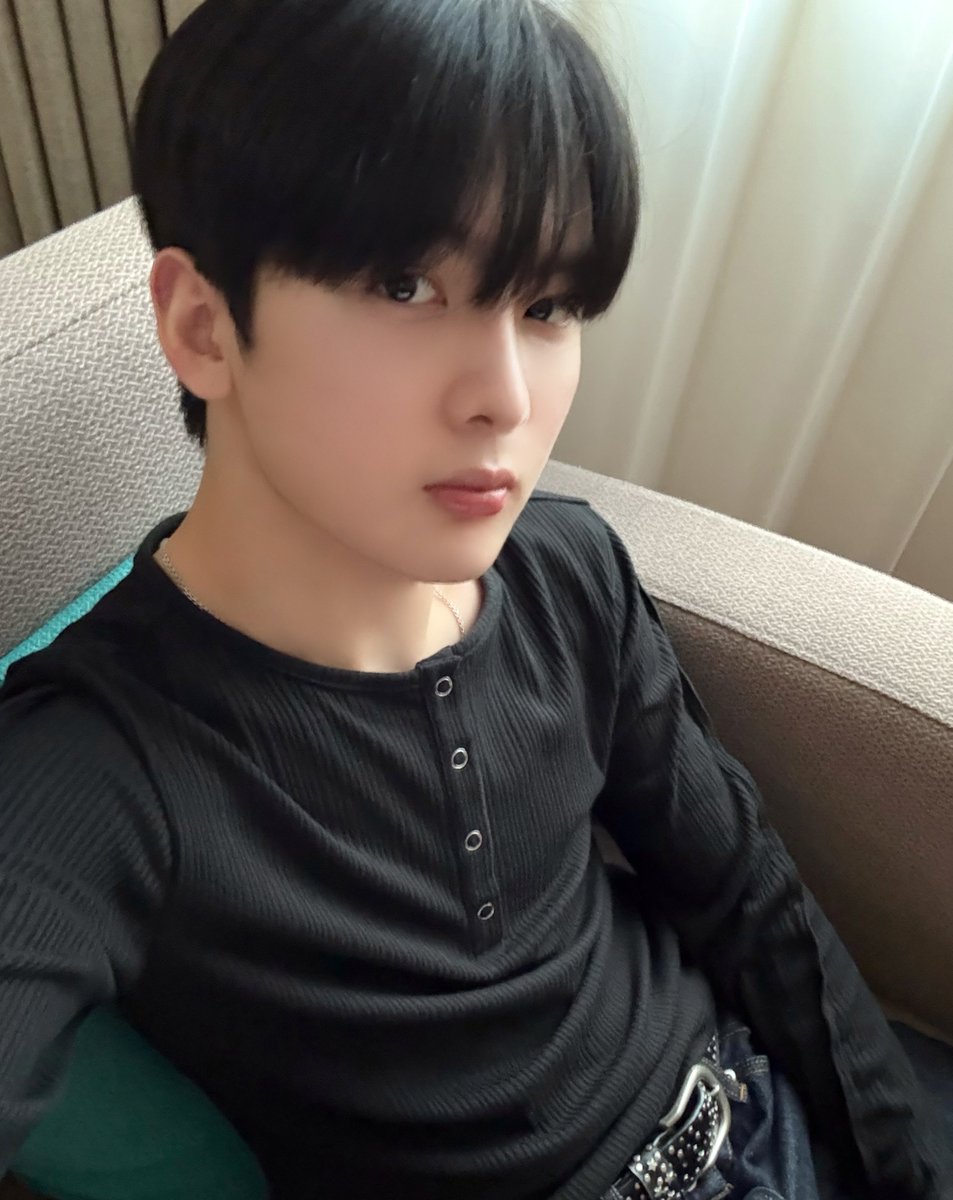 fantasyboys_mem's tweet image. [#링치] 

반디 내일 봐 🖤

#FANTASYBOYS #판타지보이즈
#LINGQI