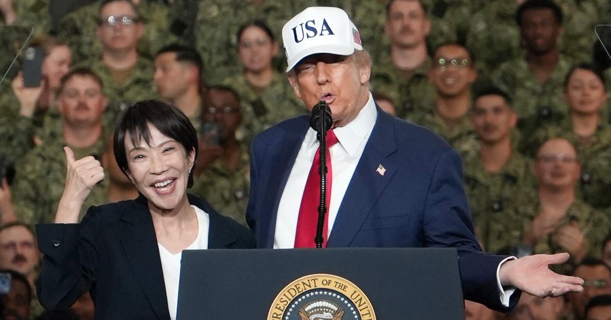 もはや、狂人のツーショットに見えてきた。