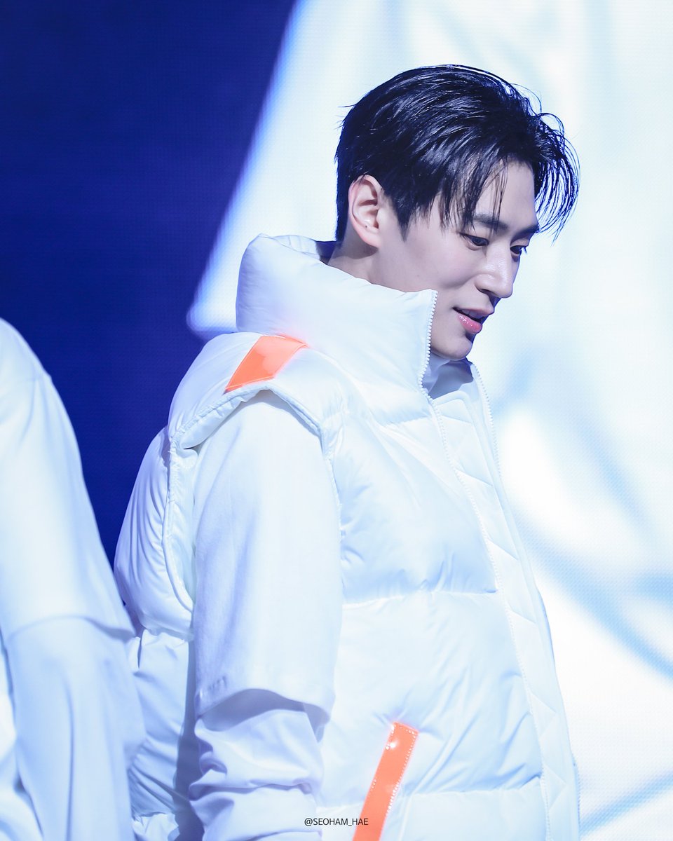 SEOHAM_HAE's tweet image. 260104 박서함 팬미팅
[𝘚𝘦𝘦 𝘺𝘰𝘶 𝘢𝘵 10:28]

화이트 솸🤍
#박서함 #PARKSEOHAM