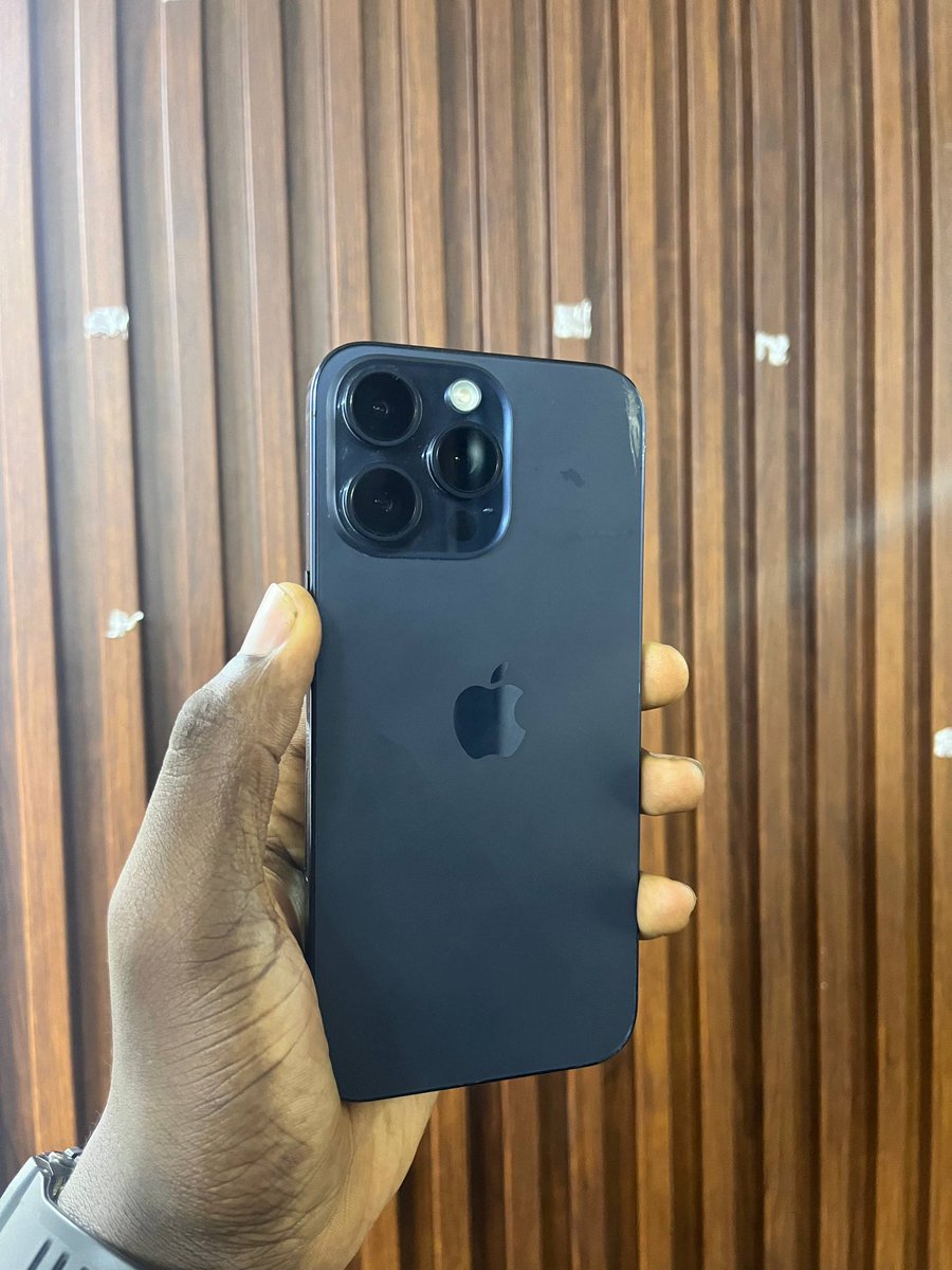 OLIMEGADGETS's tweet image. iPhone 15 Pro Max Locked
 256GB
700k