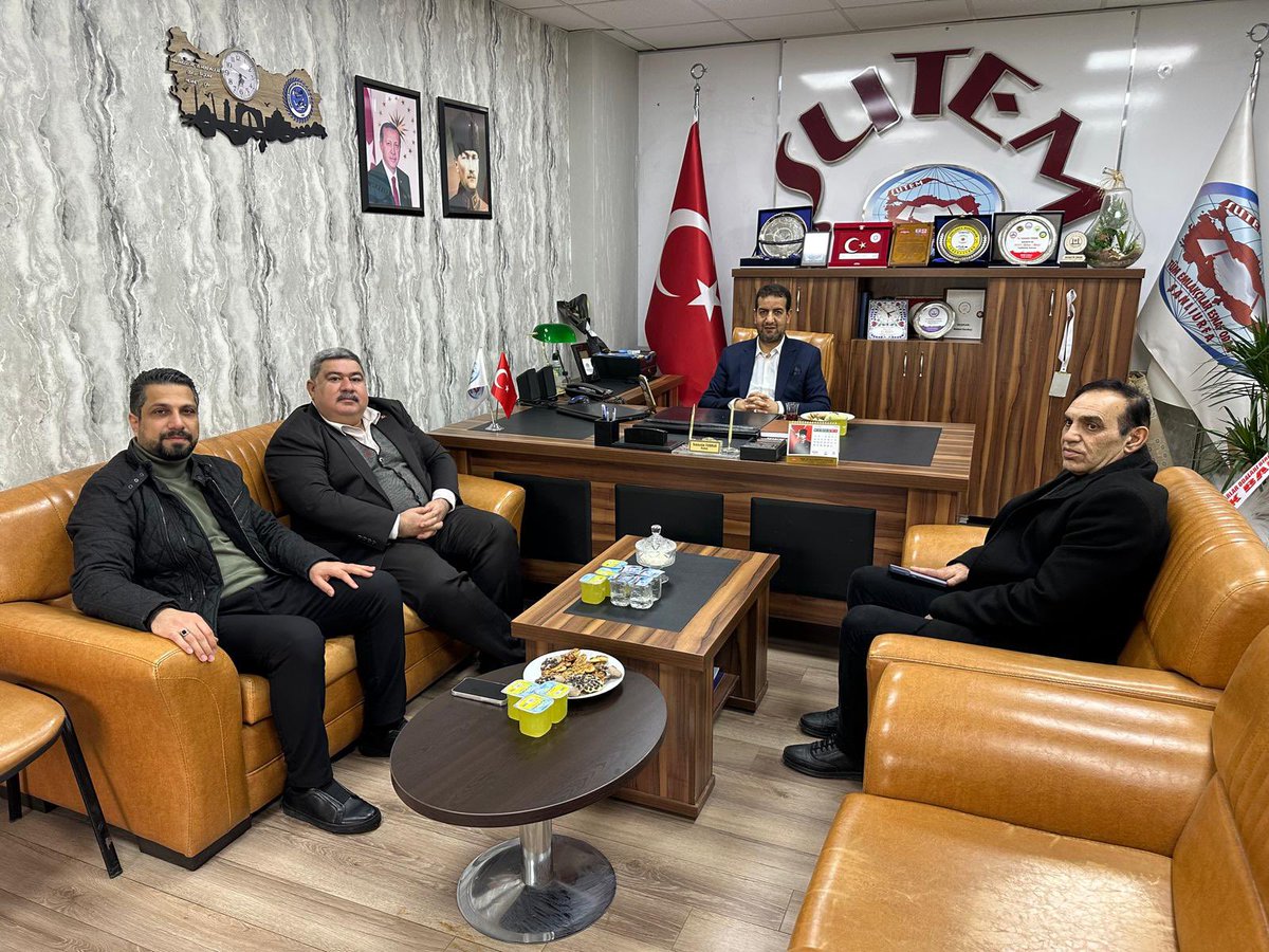 Güven tazeleyerek yeniden Şanlıurfa Emlakçılar Odası Başkanlığına seçilen kıymetli dostum Selahattin Tokmak’a hayırlı olsun ziyaretinde bulunduk. Kendilerini tebrik ediyor, yeni görev döneminde başarılar diliyoruz.