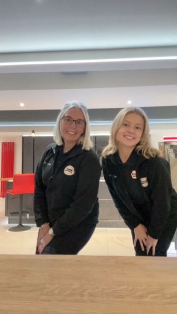 DirectKitchens1's tweet image. Our Direct Kitchens team have had a lovely and well deserved Christmas break and are now ready to welcome you into our Sheffield showroom for 2026 🎉✨

Proudly serving homes across the region for over 25 years and here’s to many, many more 🙌

 Visit: bit.ly/4pKX1uY