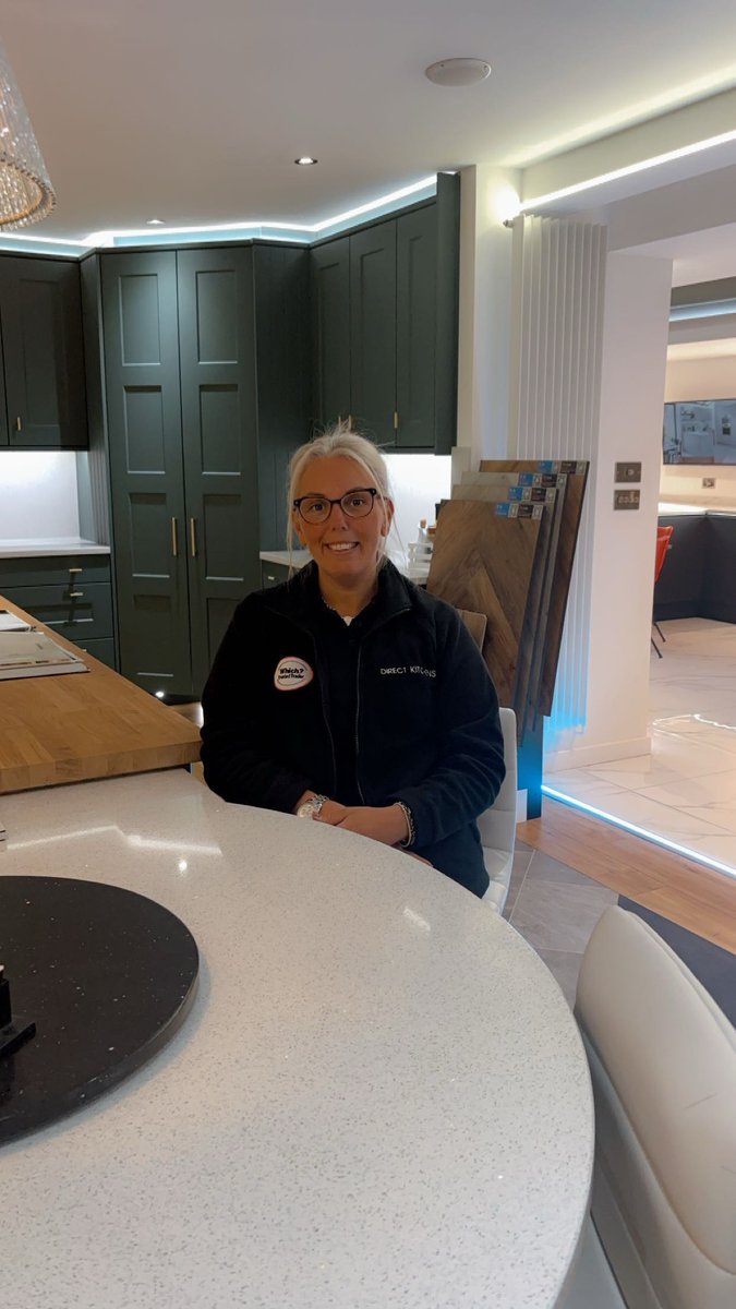 DirectKitchens1's tweet image. Our Direct Kitchens team have had a lovely and well deserved Christmas break and are now ready to welcome you into our Sheffield showroom for 2026 🎉✨

Proudly serving homes across the region for over 25 years and here’s to many, many more 🙌

 Visit: bit.ly/4pKX1uY