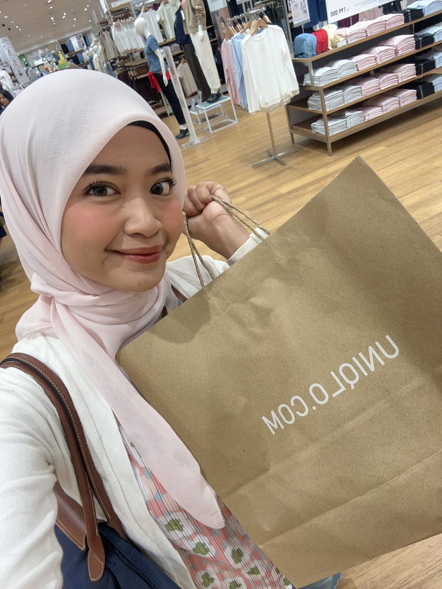 irbahsalss tweet media