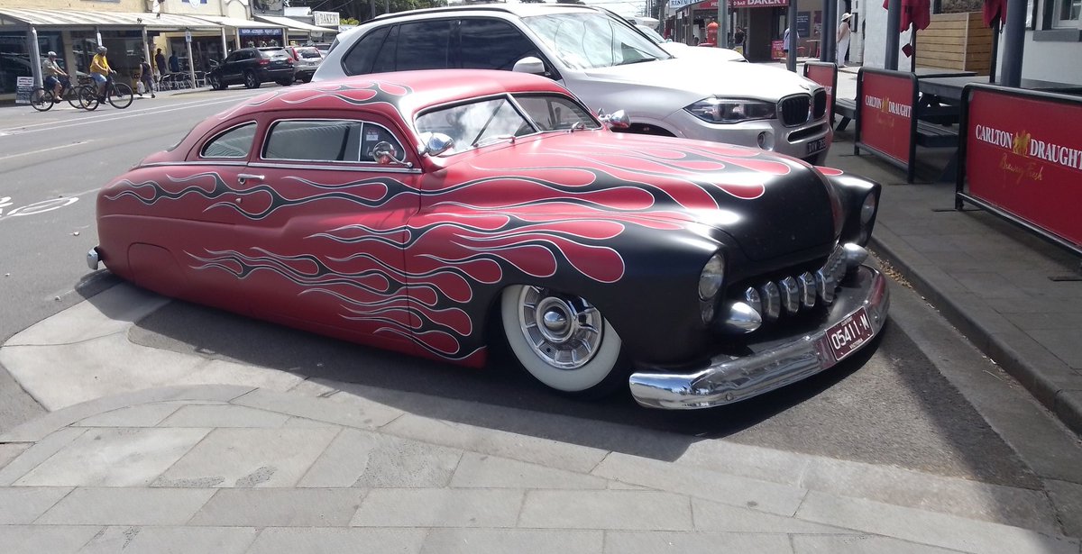 ecokitty7's tweet photo. In other news..
 It is not just hot rods that come for the show and shine. https://t.co/aMT8QADawu