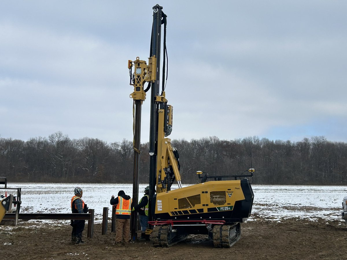 District 4/5 member driving pilling for Blattner Energy in Highland County.