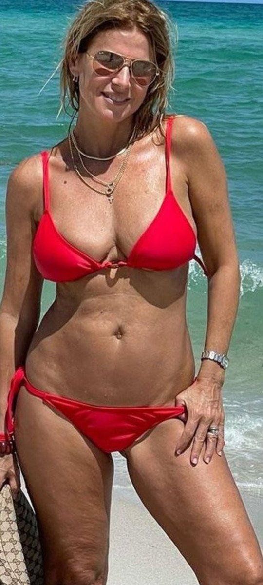 Que yegua hermosa Fl@vi@🍆