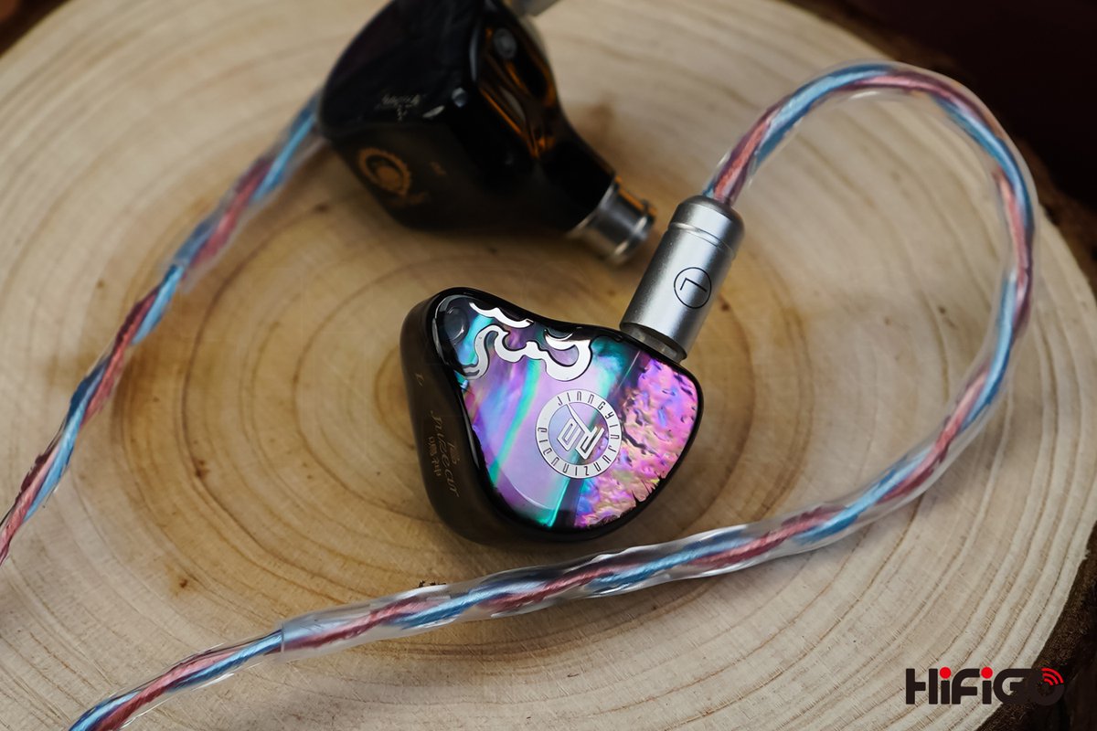 HifigoJp's tweet photo. 😎色鮮やかに、音楽を耳元に。
Juzear 𝐱 𝐙 𝐑𝐞𝐯𝐢𝐞𝐰𝐬 𝐃𝐞𝐟𝐢𝐚𝐧𝐭 が、リラックスした時間も大音量の気分も自然に彩ります。🌈
HiFiGO: https://t.co/wkQ0wg9P0A
AMZ JP: https://t.co/JK3JKAYEGI
Aliexpress: https://t.co/Qz3B5jXsPJ
#JUZEAR #HiFiGo #Defiant #IEM #ZReviews #音楽 #オーディオ #ChiFi #HiFi #音楽