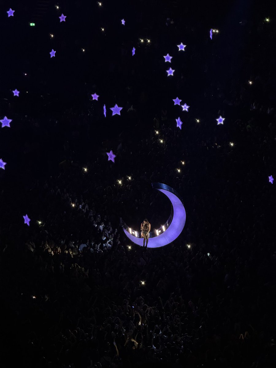 itsonlyem's tweet image. History was made 🥹