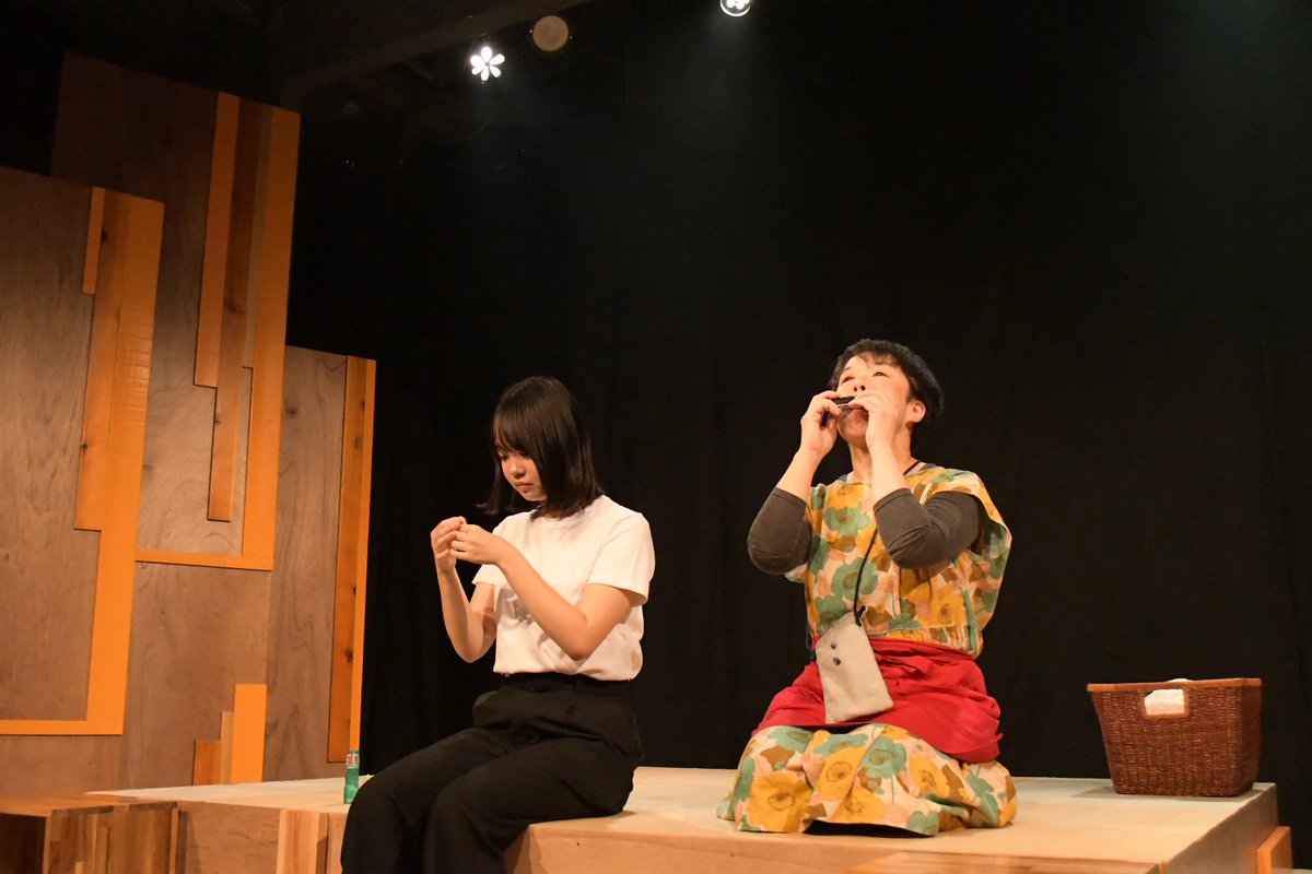 「いつかへ」アーカイブ配信販売中！！   
（Pass Market販売本日22時まで！！）
見所その4（2020年代）「いつか」と「ばあちゃん」とのやりとり・・・傷心の「いつか」を「まい」の秘密基地に連れていく・・・そこで感じたものは？　
＃アンティークス #いつかへ