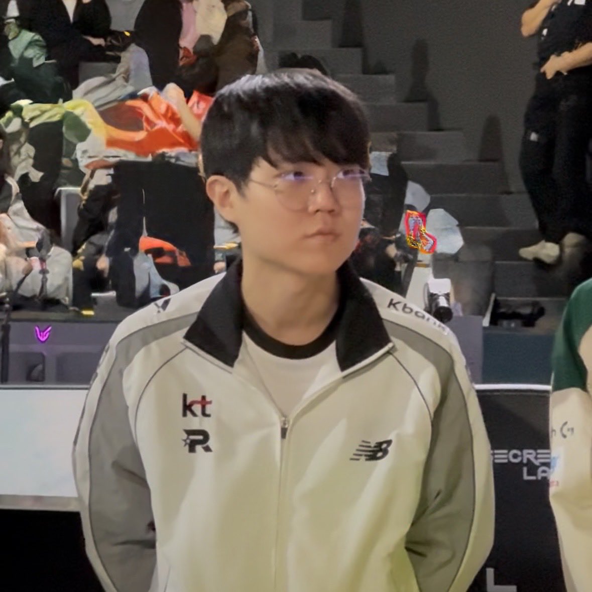 우찬아 가지마 너 보려고왔는데 어디가 가지마