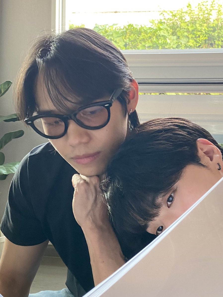 NothingMuc9100's tweet image. the world has tilted😉

#เงินโอ๊ต #NgernOat