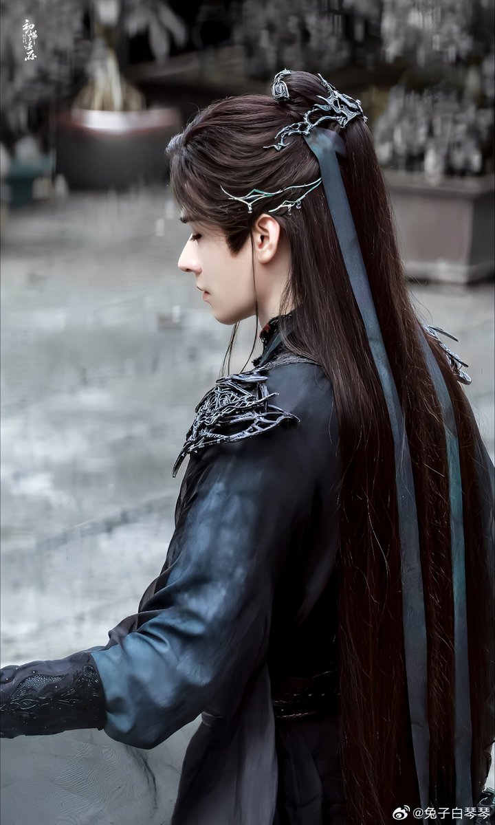 qhe_lz's tweet image. เข้าใจละที่ชางเหอมันตั้งใจทำงานเก็บเงิน
#ตำนานนทีมืด #BloodRiver #暗河传