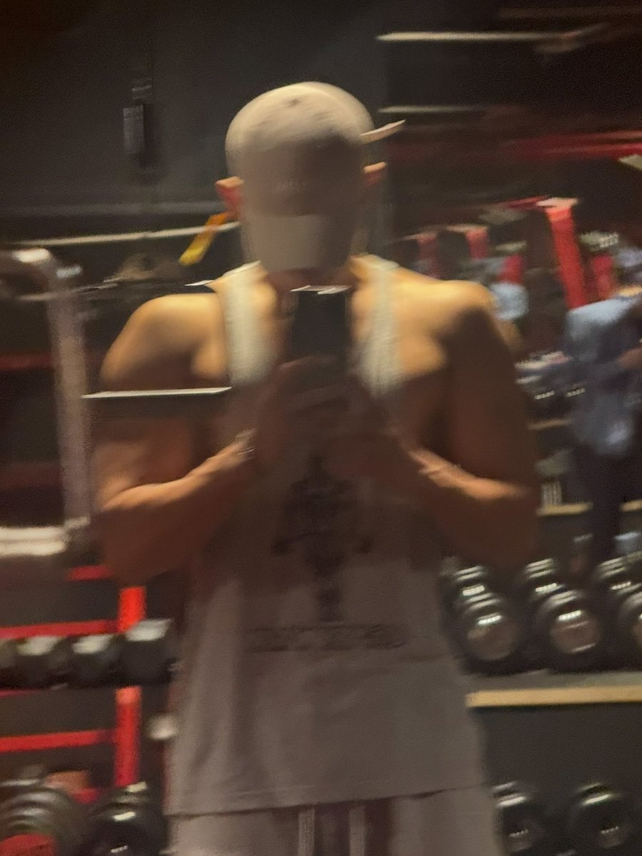 HAPPEE92's tweet image. 어휴 밍그야 뭐가 되었든 몰라두 살살해22