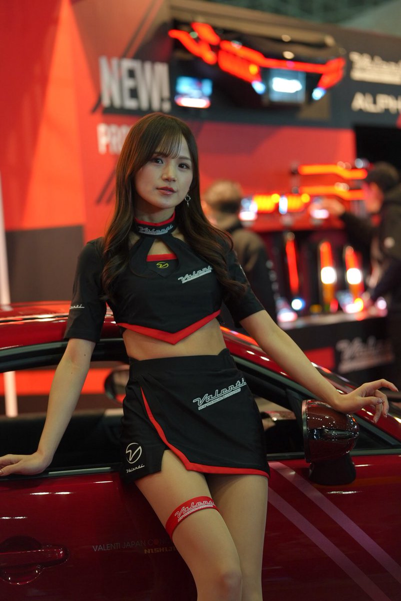 友野ゆみさん
#オートサロン2026
#tokyoautosalon2026 
<a href="/tomono_yumi/">友野ゆみ🐰</a> 
<a href="/ValentiJapan/">valenti_japan_official</a>