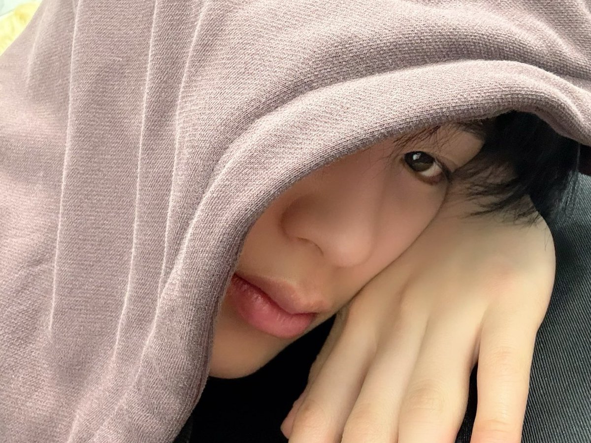 ⊹
⠀⡠⡖
⢠⢑⠁
⢘⠀⡃      ⋆
   ⡆⠈⠢⡀
⠀⠈⠢⢄⣙⡒⡤⠤⠀                                             
#road𝓨selcaday #rdysd #xikers #싸이커스 #HUNTER #헌터 <a href="/xikers_official/">xikers(싸이커스)</a>