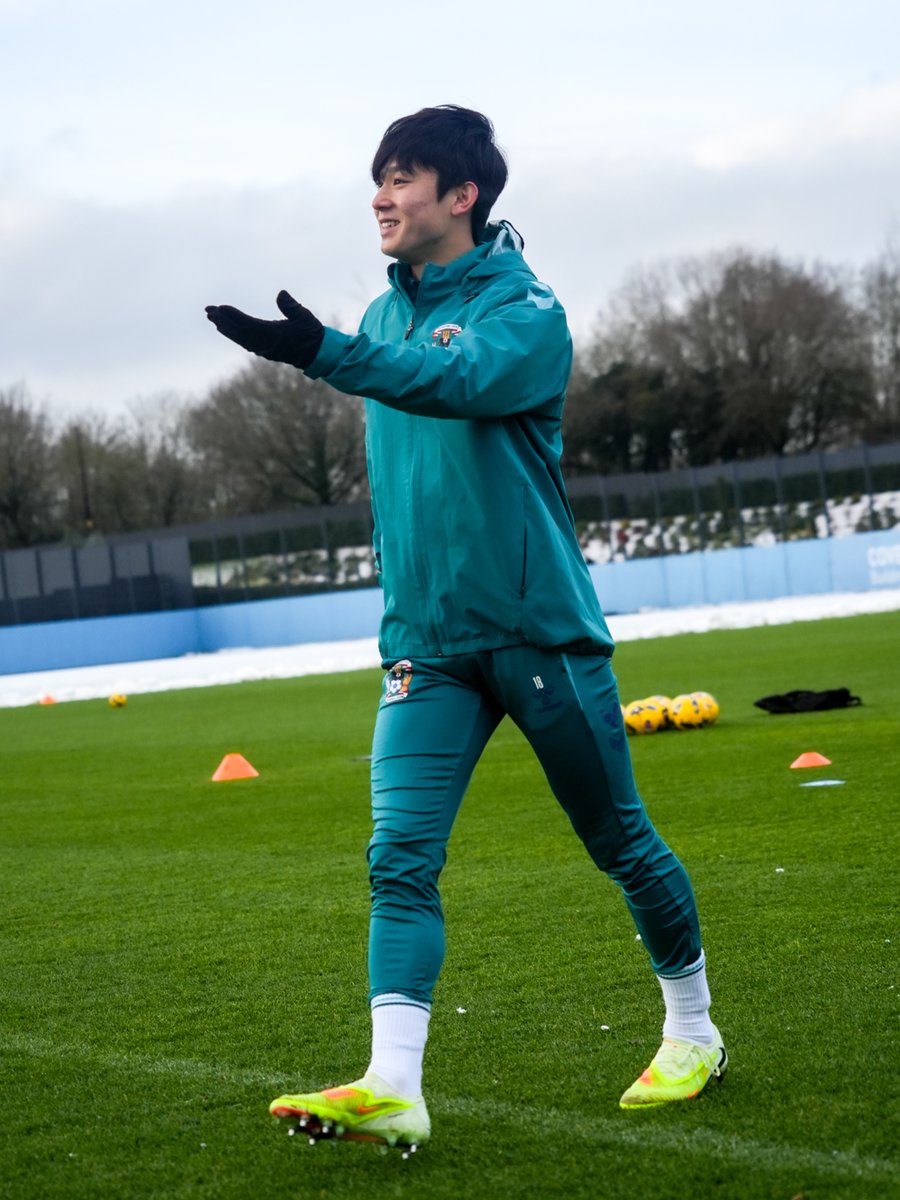 Coventry_City's tweet image. Settling in at the Lodge. 🏡