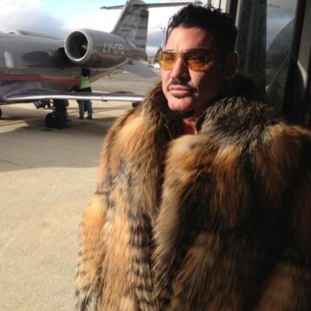 wabplace's tweet image. tengo un contacto de confianza que trabaja en bighit y me dijo que iban a subir ddaeng a spotify el mismo día que se anunciaban las fechas del tour