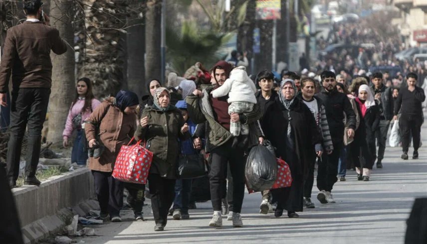 الجيش السوري يجدد تحذيراته لأهالي حي الشيخ مقصود بـ حلب - دعوة السكان لإخلاء الحي بعد اتهام قسد باستخدامه عسكريًا 