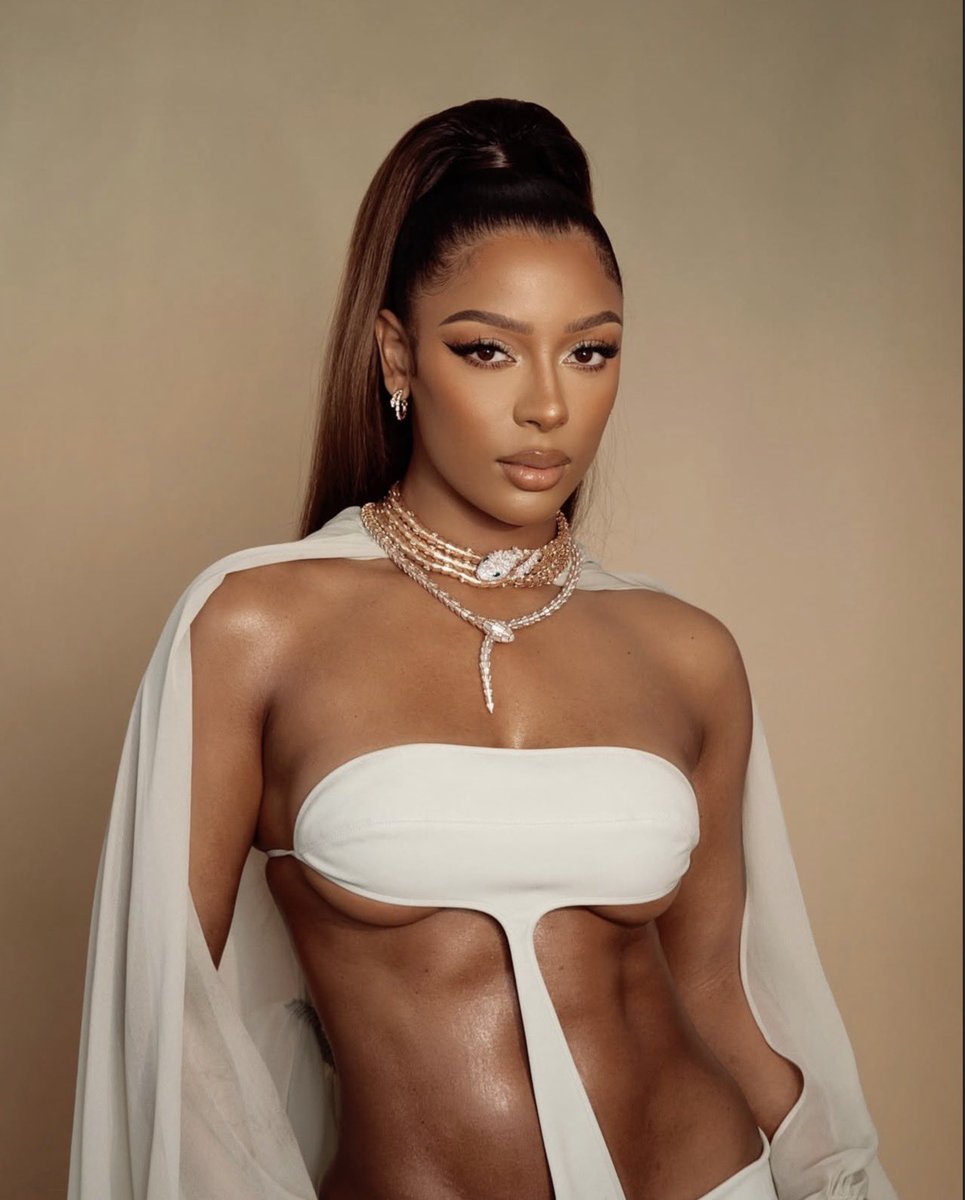 VictorianStats's tweet image. Victoria Monét videos approaching milestones

Ass Like That: 9.5M
Moment: 8.8M
Party Girls: 7.6M
Smoke: 4.6M
Experience: 3.8M

Check out Victoria’s channel here:
youtube.com/@victoriamonet…