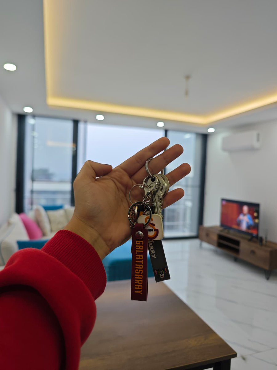 Bir bakmışsın Yusuf kuyudadır
Bir bakmışsın Yusuf Mısır'da sultandır
🌸💛💝🪷🤍💕🧚‍♀️